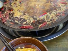 -黄潇洒老火锅(九眼桥宏济巷店)