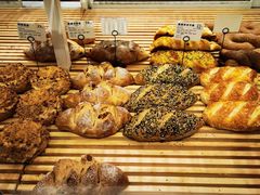 -焙丽拾光(麦凯乐直营店)