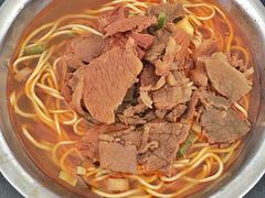 -薛记襄阳香辣牛肉面(平安路店)