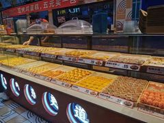 面包甜点陈列柜-東更道点心行(利客来店)
