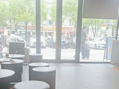 -瑞幸咖啡(显贵商务楼店)