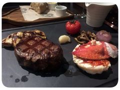 -恰餐厅及酒吧 CHAR Bar & Grill (北京丽都皇冠假日店)