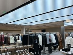 -URBAN REVIVO(七宝领展广场店)
