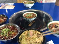 -马路边边·成都串串(翠柏路店)