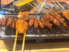 -撸啊撸铁签小肉(车站南路店)