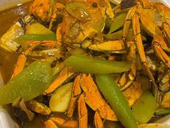 黄焖大闸蟹-周姑娘不等味·牛羊肉火锅·螃蟹罗氏虾·烤鱼烤串(高邮店)