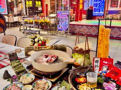 -刘姐啤酒鱼民族演艺餐厅(西街总店)