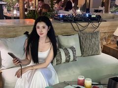 -洛缦音乐餐厅(工业展览馆万象城店)