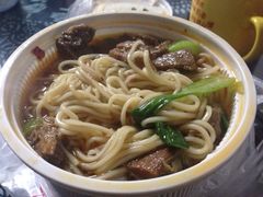 沙茶牛肉面-老盛昌(聚丰园店)