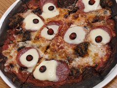 坏兽之眼披萨-城市大道红炉披萨烘焙坊