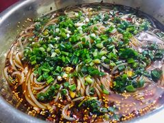 酸辣肉丝粉-寶牯佬邵阳米粉