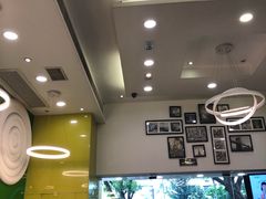 -佰搭果·广式茶餐厅(西华路店)