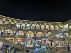 -王府井奥莱临潼小镇(临潼店)