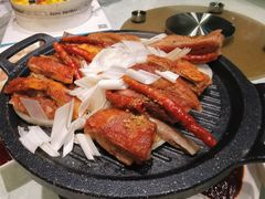 -鞍山大白鲨美食酒店
