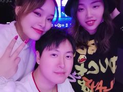 -群丽化妆摄影美甲纹绣培训学校