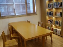 -漕河泾街道图书馆(漕河泾社区文化活动中心店)