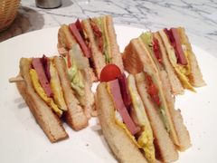 总汇三文治-自由之丘