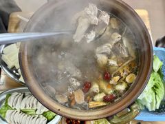 -威邵鸡煲(西华路总店)