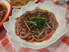 -洪霞餐馆·川菜·鲜货现炒(两江春城店)