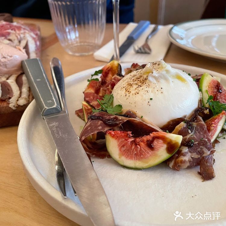 喜提一家高颜值高品质餐厅