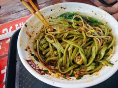 油泼菠菜面-老陈婆手工面庄