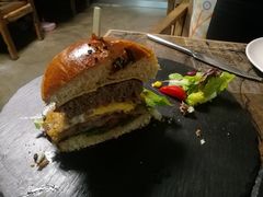 -HIGH FIVE哈福手工汉堡(桂林路店)