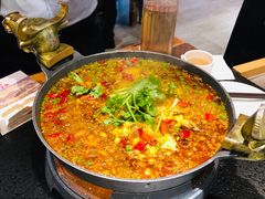 -万重锦·人文川菜馆(骡马市店)