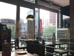 靠窗位-必胜客(新海上世界店)
