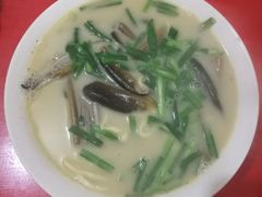 -三百碗宝应长鱼面(板仓街店)