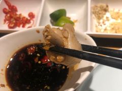 -洪氏嗨捞·广东猪肚鸡·椰子鸡火锅(西咸万象城店)