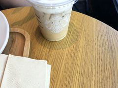 -星巴克臻选(呼和浩特维多利摩尔城店)
