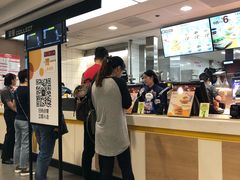 -麦当劳(轻轨曹杨路店)