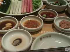 -萨拉伯尔水源素问店·韩国宫廷料理(人民路店)