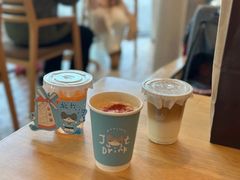 -猫的天空之城概念书店(北戴河蔚蓝海岸店)