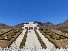 -九鼎铁刹山风景区