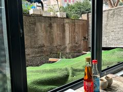 -渝嘴小老弟老火锅(华新村店)