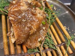 -草家酱蟹炭火烤肉店(珲春南路二店)