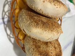 烧饼-清真喜兰老丁羊汤特色小吃