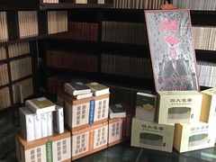 -钟书阁(松江泰晤士小镇店)