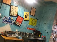 -四小区火锅·巷子里的重庆火锅(花照壁店)