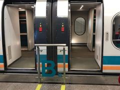 -龙阳路磁悬浮列车总站-停车场