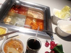 四拼锅底-海底捞火锅(泉城路店)