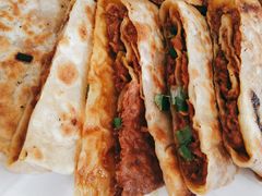-溢心园香河肉饼总店
