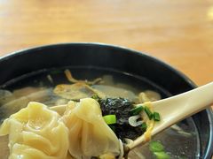 鲜肉小馄饨-小姜锅贴(凤凰街店)