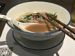 -美奈小馆·越南料理(中航城君尚购物中心店)