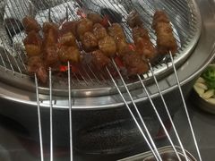 -围炉肉舍•炭烤活鳗•丹东海鲜烤肉(步行街店)