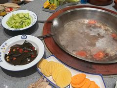 -羊来顺冰煮鲜羊 铁锅烀羊肉(中央大街店)