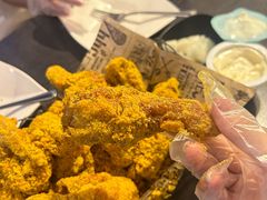 -BHC炸鸡(明洞总店)