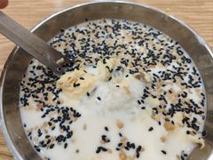-白翔甜食店