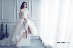 现代简约-巴黎婚纱摄影工作室